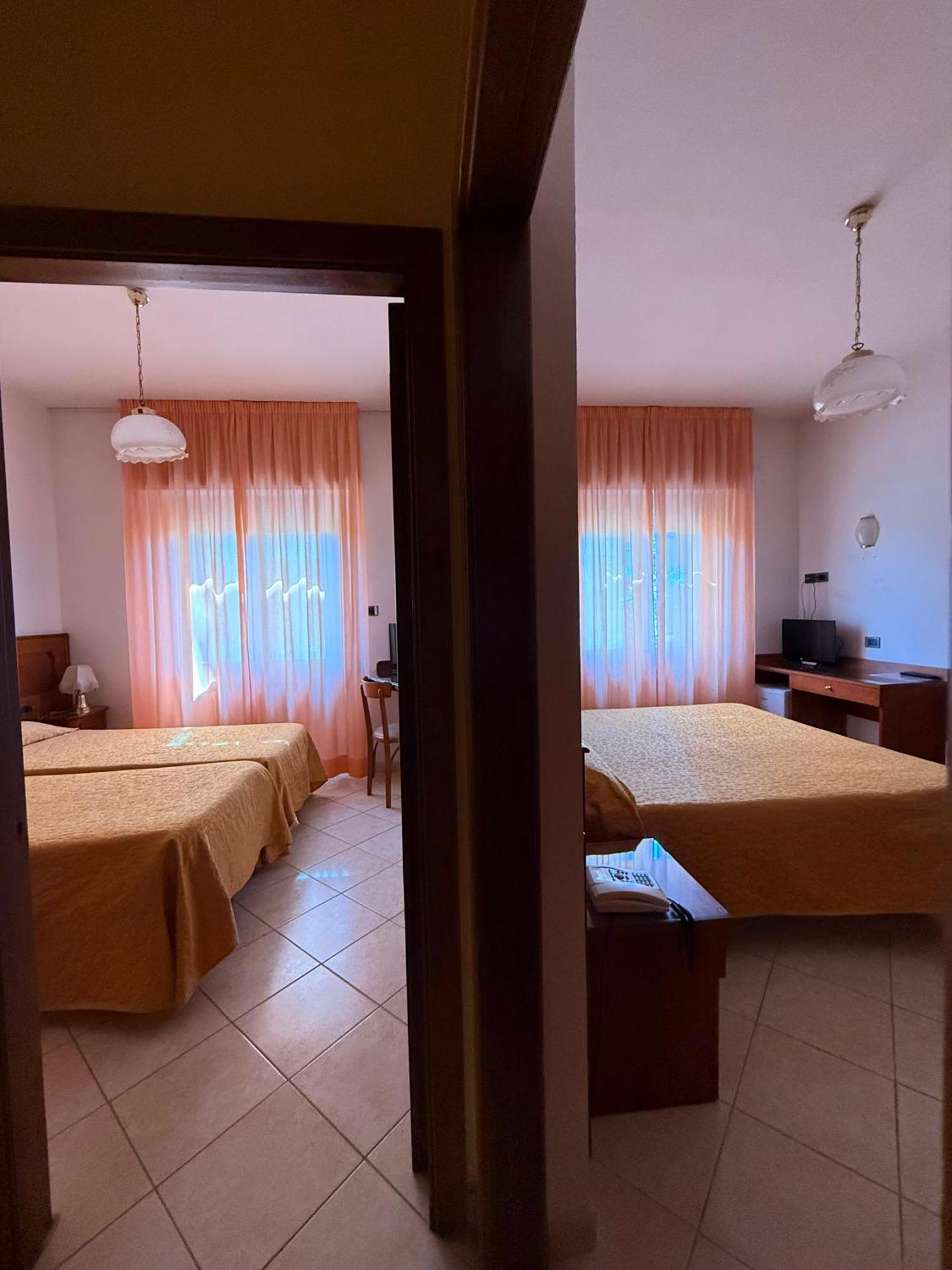 Grifone Hotel Perugia Zewnętrze zdjęcie