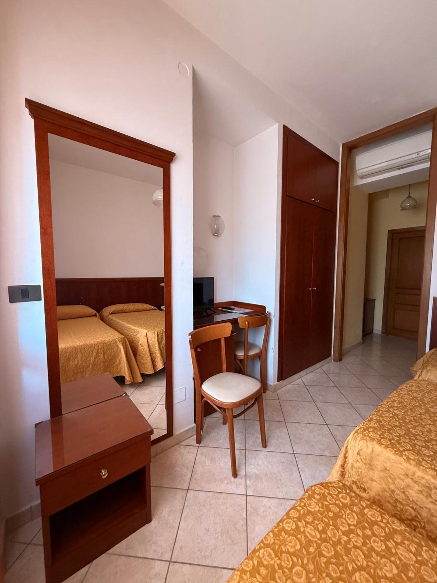 Grifone Hotel Perugia Zewnętrze zdjęcie