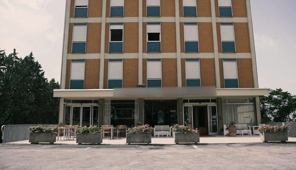 Grifone Hotel Perugia Zewnętrze zdjęcie