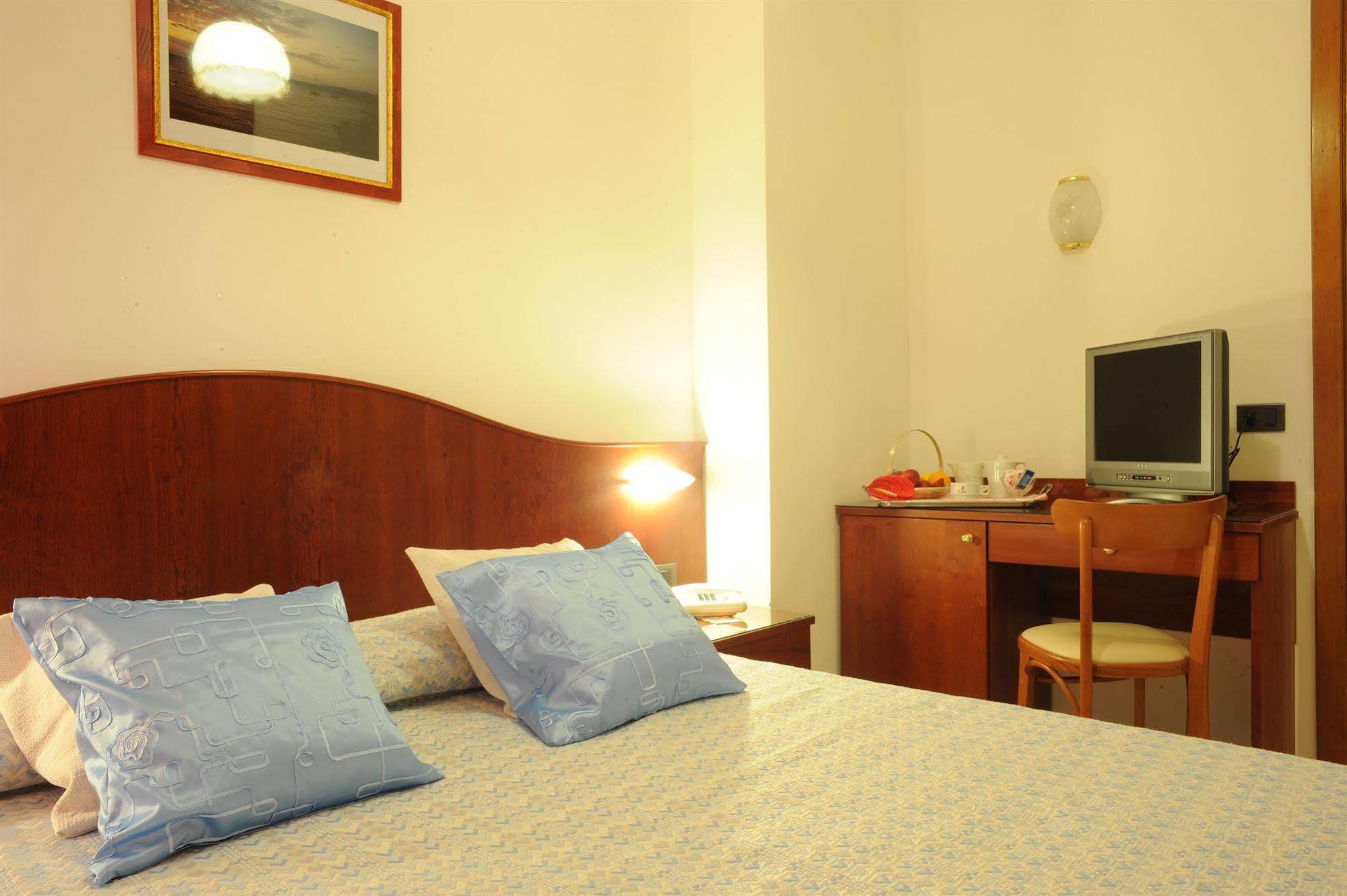 Grifone Hotel Perugia Zewnętrze zdjęcie
