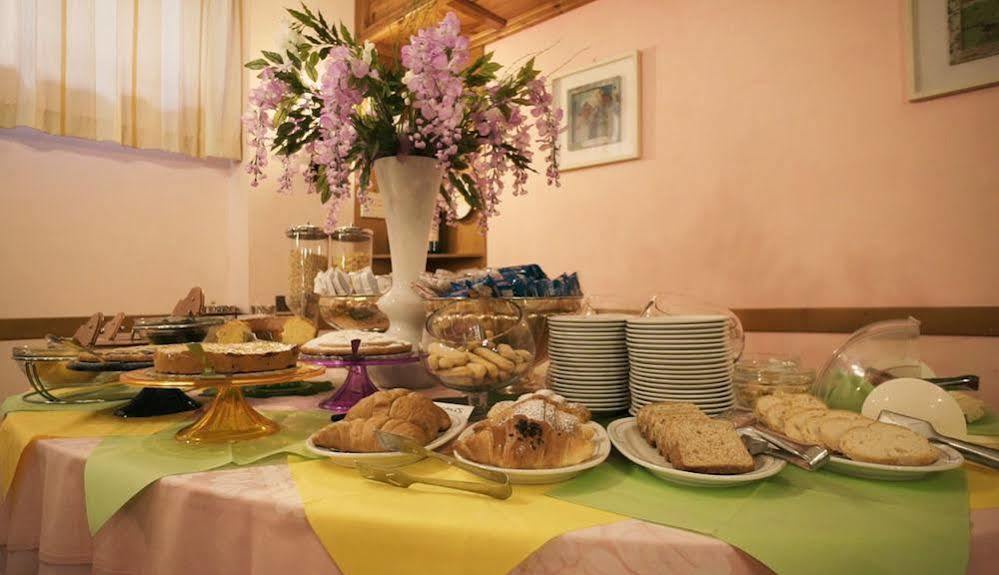Grifone Hotel Perugia Zewnętrze zdjęcie