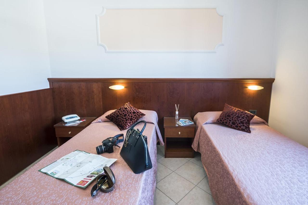 Grifone Hotel Perugia Zewnętrze zdjęcie
